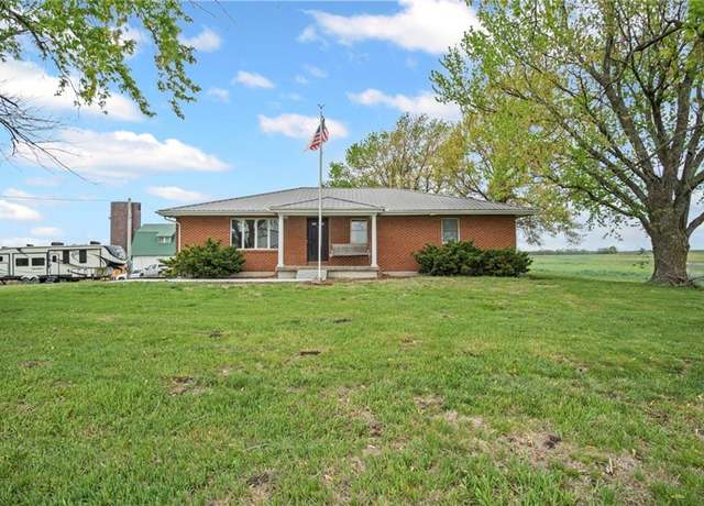 Property at 4232 Haskell Rd, Effingham, KS 66023, 3 beds, 3 baths
