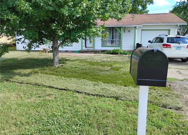 Property at 609 E Garfield N/A, Iola, KS 66749, 3 beds, 1.5 baths