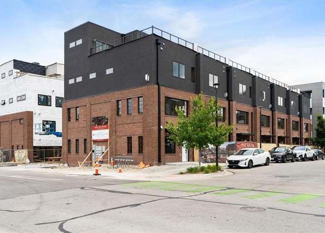 Property at 529 E 19th St, Kansas City, MO 64108, 3 beds, 3.5 baths