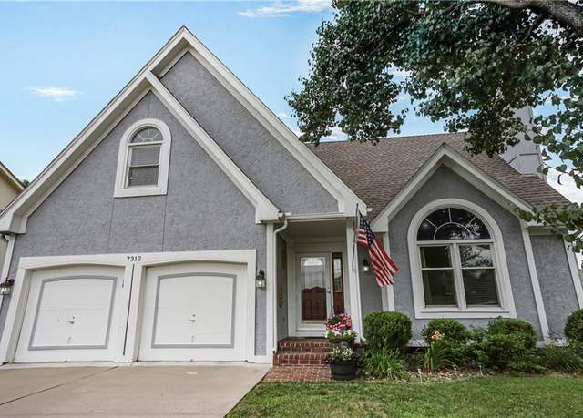 Property at 7312 N Manchester Ave, Kansas City, MO 64158, 3 beds, 2.5 baths