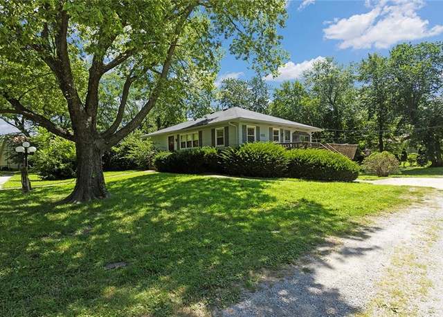 Property at 401 S 20th St, Leavenworth, KS 66048, 3 beds, 2 baths