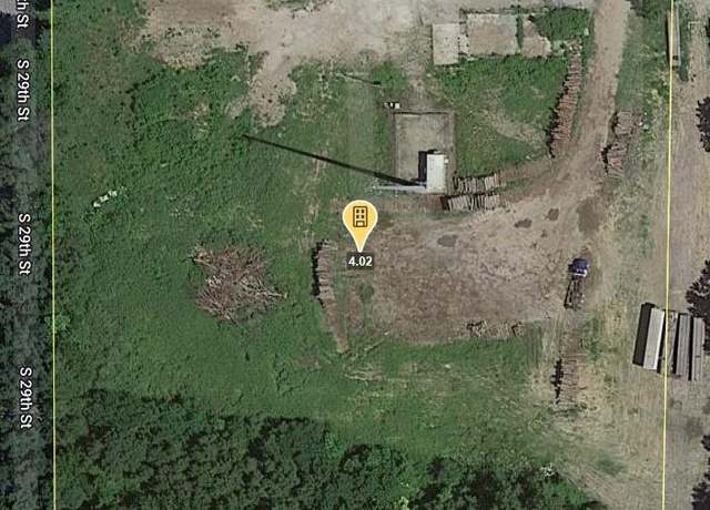 Property at 2908 Pear St, St Joseph, MO 64503