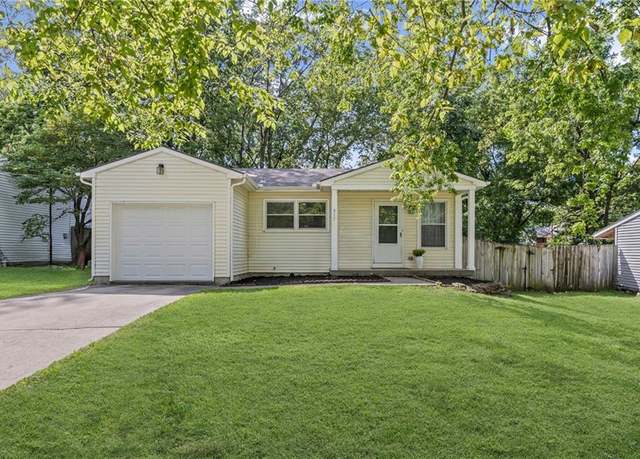 Property at 517 N Willie St, Olathe, KS 66061, 3 beds, 1.5 baths