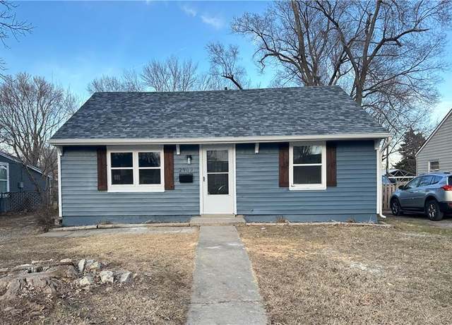 Property at 2909 Highland Dr, Kansas City, KS 66106, 2 beds, 1 bath