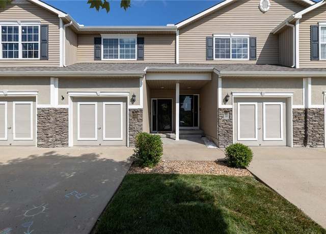 Property at 632 SW Shadow Glen Ct, Blue Springs, MO 64015, 2 beds, 2.5 baths