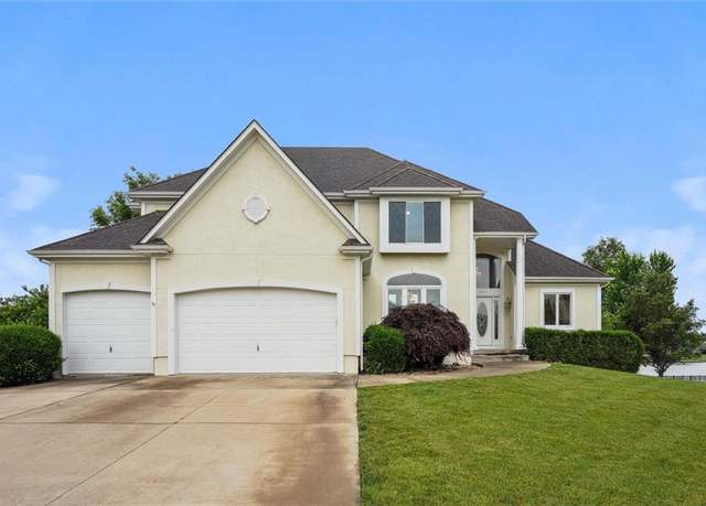 Property at 4749 SW Gull Point Dr, Lee's Summit, MO 64082, 6 beds, 4.5 baths