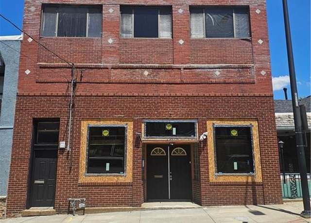 Property at 1038 E 5th St, Kansas City, MO 64106, 4 beds, 2 baths