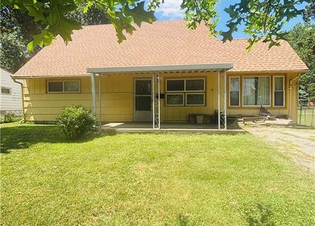 Property at 2506 S 48th Ter, Kansas City, KS 66106, 4 beds, 2 baths