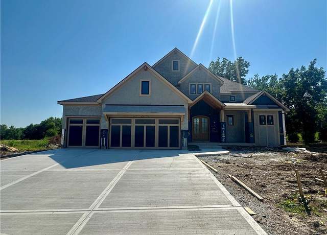 Property at 17028 Parkhill St, Overland Park, KS 66221, 5 beds, 4.5 baths