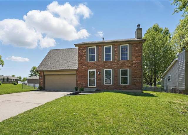 Property at 543 Lauren St, Liberty, MO 64068, 4 beds, 2.5 baths