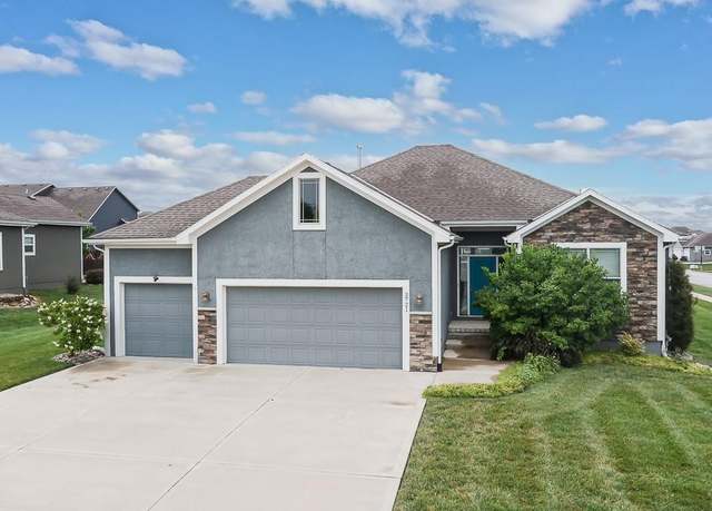Property at 3721 N 154th St, Basehor, KS 66007, 4 beds, 3 baths