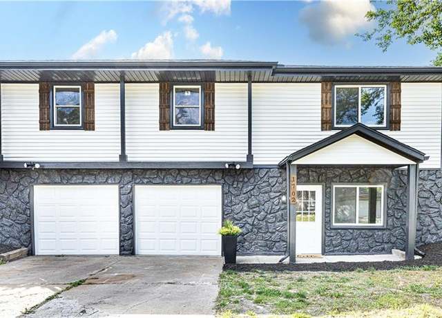 Property at 1702 Blueberry Dr, Harrisonville, MO 64701, 4 beds, 2 baths