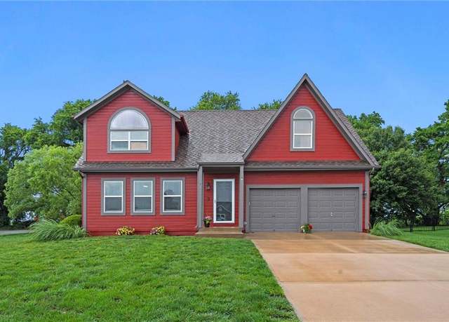 Property at 32580 W 171st St, Gardner, KS 66030, 4 beds, 3.5 baths