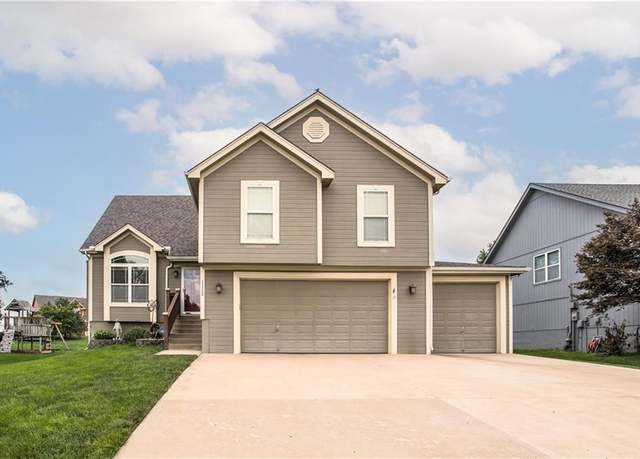 Property at 1112 NW 112th Ter, Kansas City, MO 64155, 4 beds, 2.5 baths