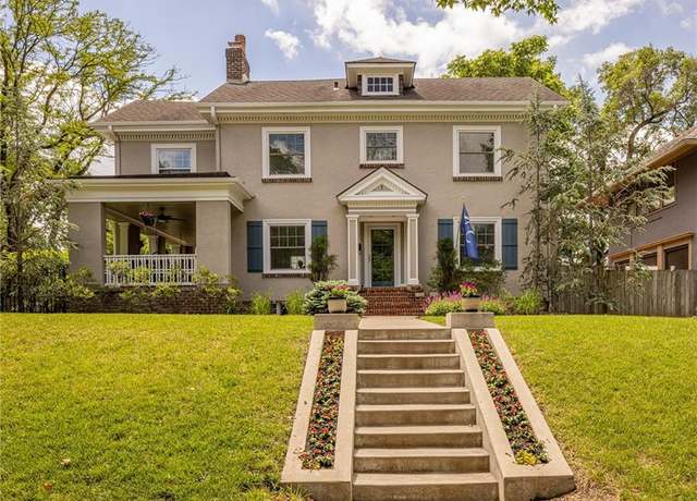 Property at 1 W 62nd St, Kansas City, MO 64113, 3 beds, 3.5 baths
