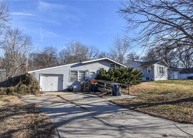 Property at 11221 Herrick Ave, Kansas City, MO 64134, 2 beds, 1 bath