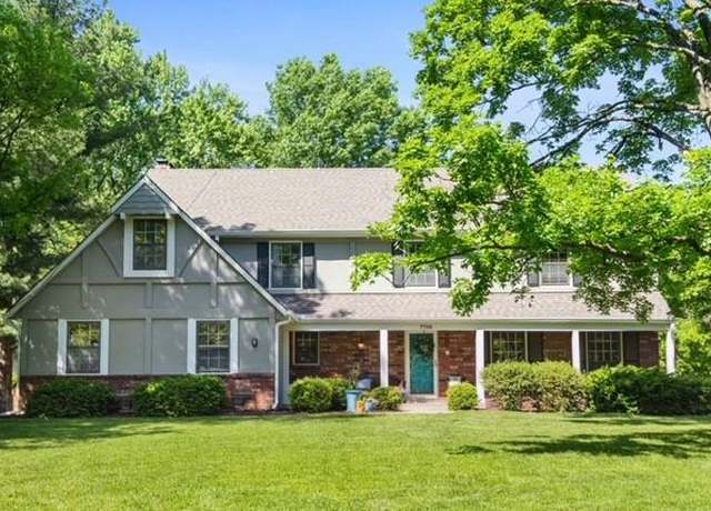 Property at 7710 Noland Rd, Lenexa, KS 66216, 5 beds, 4.5 baths