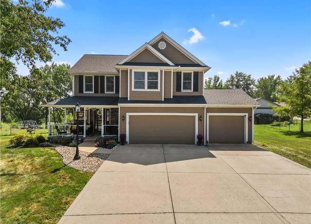 Property at 1801 Rainbow Dr, Excelsior Springs, MO 64024, 4 beds, 4 baths