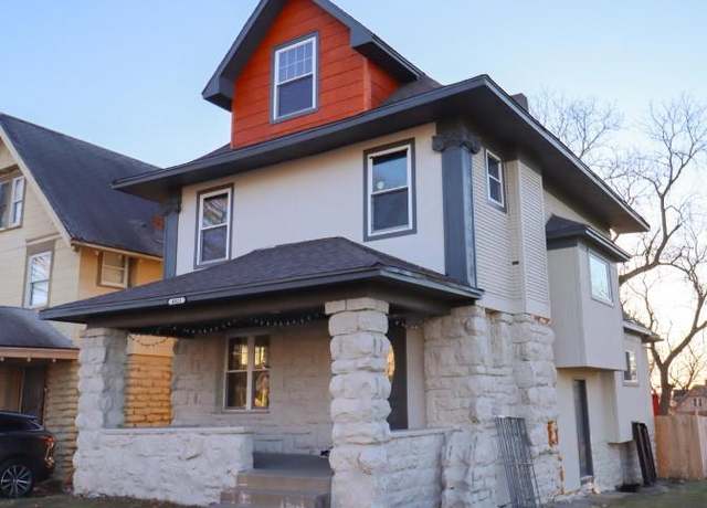 Property at 4022 Chestnut Ave, Kansas City, MO 64130, 5 beds, 2.5 baths