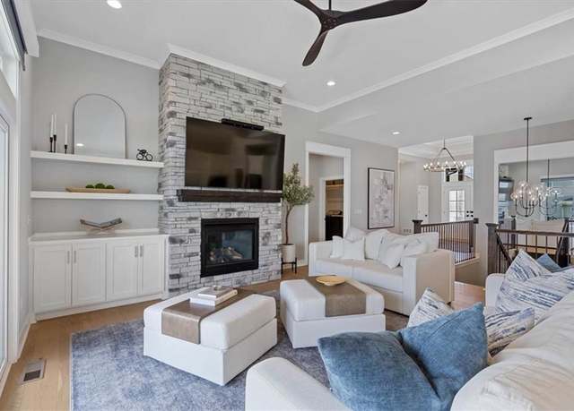 Property at 16649 S Tomashaw St, Olathe, KS 66062, 4 beds, 4 baths