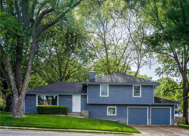 Property at 203 NW Ward Rd, Lee's Summit, MO 64063, 4 beds, 2.5 baths