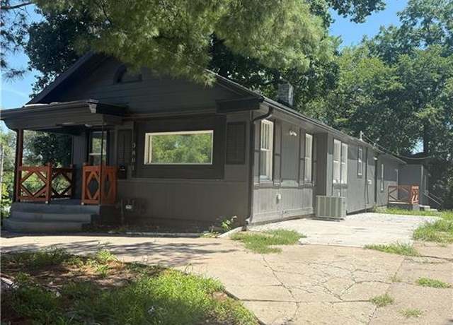 Property at 3801 Mersington Ave, Kansas City, MO 64128, 5 beds, 2.5 baths