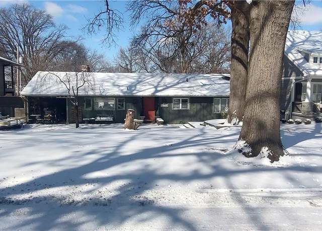 Property at 2706 W 71st Ter, Prairie Village, KS 66208, 3 beds, 1 bath