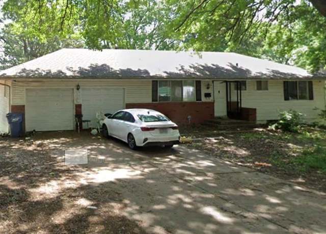Property at 6407 Harvard Ave, Raytown, MO 64133, 3 beds, 2.5 baths