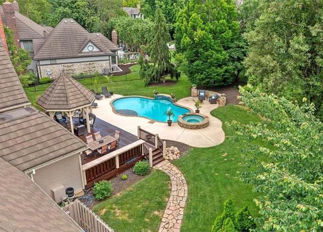 Property at 12613 Sherwood St, Leawood, KS 66209, 5 beds, 5 baths