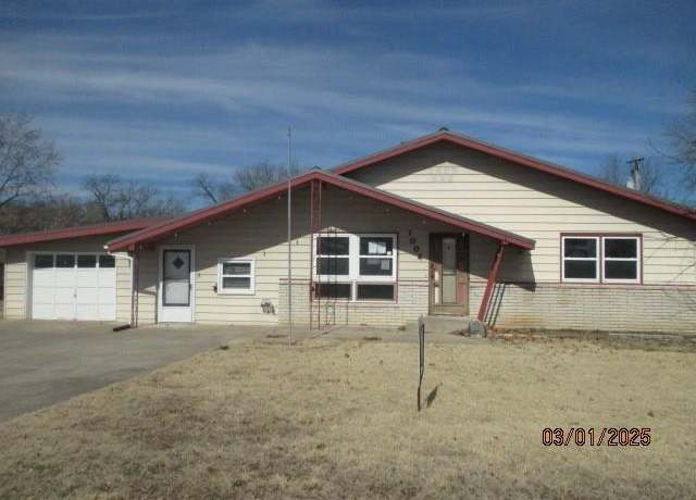 Property at 1004 Sycamore Dr, Warsaw, MO 65355, 3 beds, 1 bath