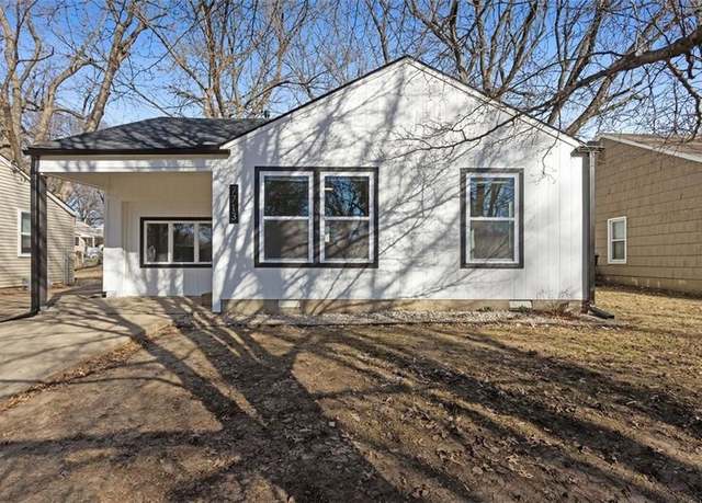 Property at 7713 Locust St, Kansas City, MO 64131, 3 beds, 1 bath