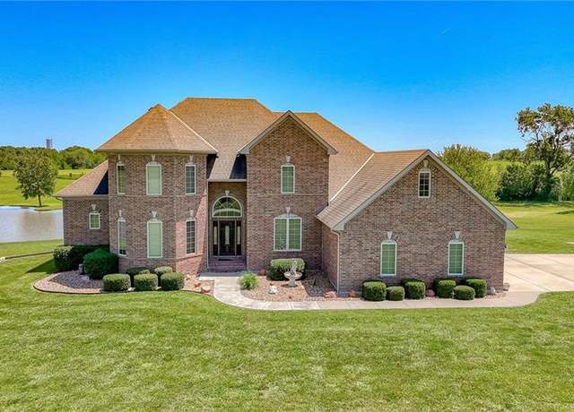 Property at 463 SW 1351 Rd, Holden, MO 64040, 4 beds, 2.5 baths