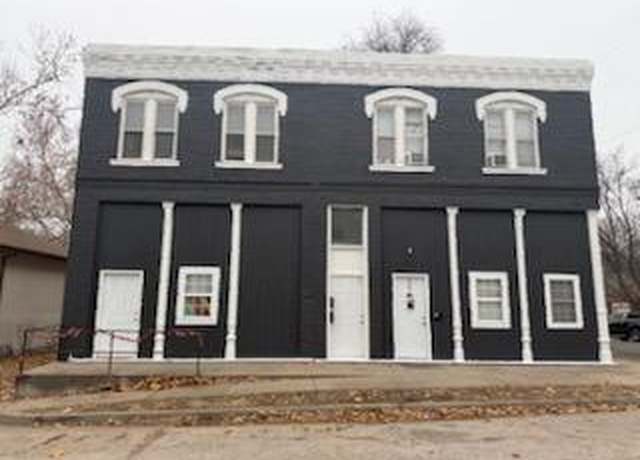 Property at 517 N 12th St, Leavenworth, KS 66048, 3 beds, 3 baths