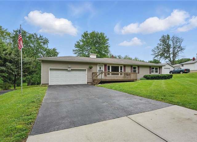 Property at 1651 Dickinson Rd, Independence, MO 64050, 3 beds, 2 baths