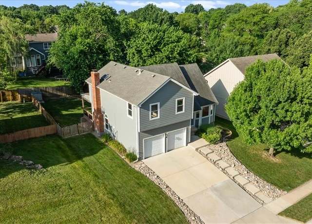 Property at 5607 W 157th St, Overland Park, KS 66223, 4 beds, 2.5 baths