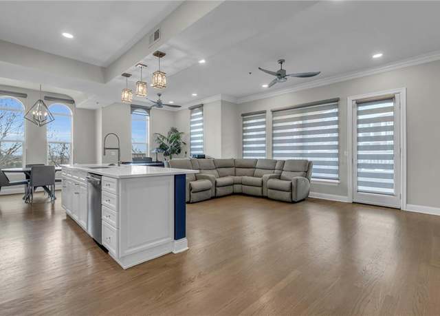Property at 3810 N Mulberry Dr #101, Kansas City, MO 64116, 2 beds, 2 baths