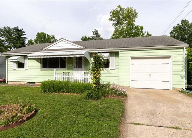 Property at 4319 S Liberty St, Independence, MO 64055, 3 beds, 1 bath