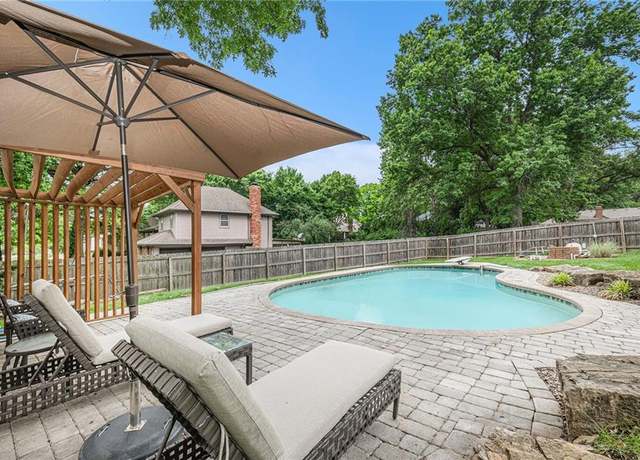 Property at 9412 Delmar St, Prairie Village, KS 66207, 4 beds, 3 baths