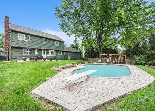 Property at 9412 Delmar St, Prairie Village, KS 66207, 4 beds, 3 baths