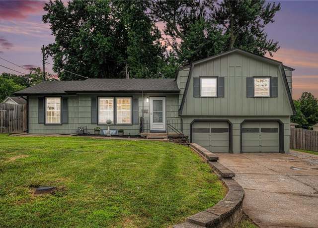Property at 1603 NE 63rd St, Gladstone, MO 64118, 3 beds, 1 bath