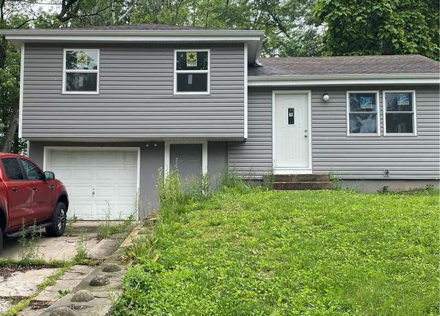 Property at 8017 NE 50th St, Kansas City, MO 64119, 3 beds, 1 bath