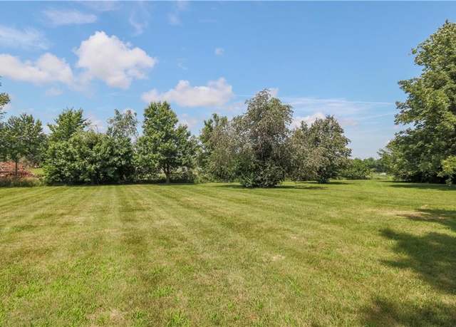 Property at 807 N Webster St, Spring Hill, KS 66083