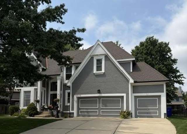 Property at 14572 S Twilight Ln, Olathe, KS 66062, 4 beds, 4.5 baths