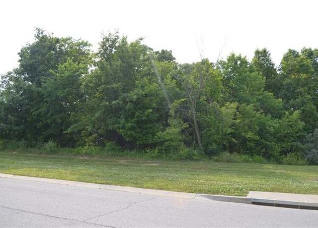 Property at 6912 N Norton Ave, Gladstone, MO 64119