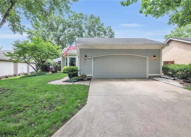 Property at 12731 Cambridge Ln, Leawood, KS 66209, 2 beds, 3 baths