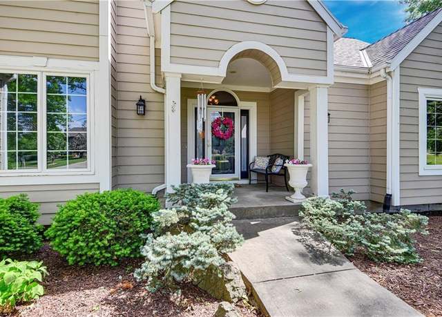 Property at 11425 W 177th Ter, Overland Park, KS 66062, 5 beds, 3.5 baths