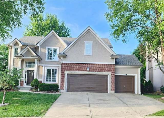 Property at 8301 W 156th St, Overland Park, KS 66223, 4 beds, 4.5 baths