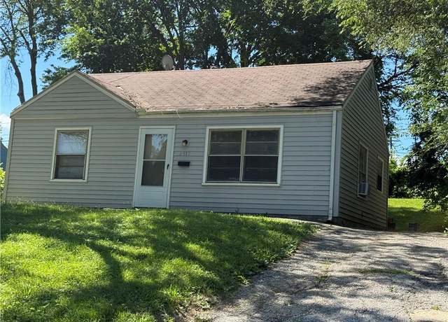 Property at 4917 Locust Ave, Kansas City, KS 66106, 2 beds, 1 bath
