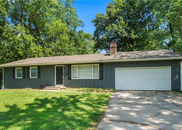 Property at 9704 E 68th Ter, Raytown, MO 64133, 3 beds, 1.5 baths