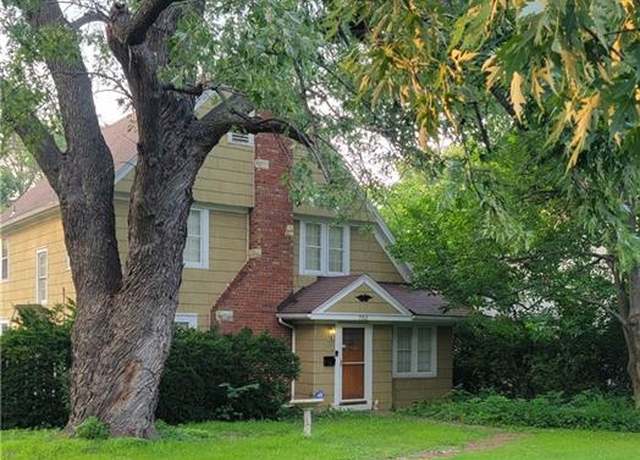 Property at 7152 Sni A Bar Rd, Kansas City, MO 64129, 3 beds, 1.5 baths